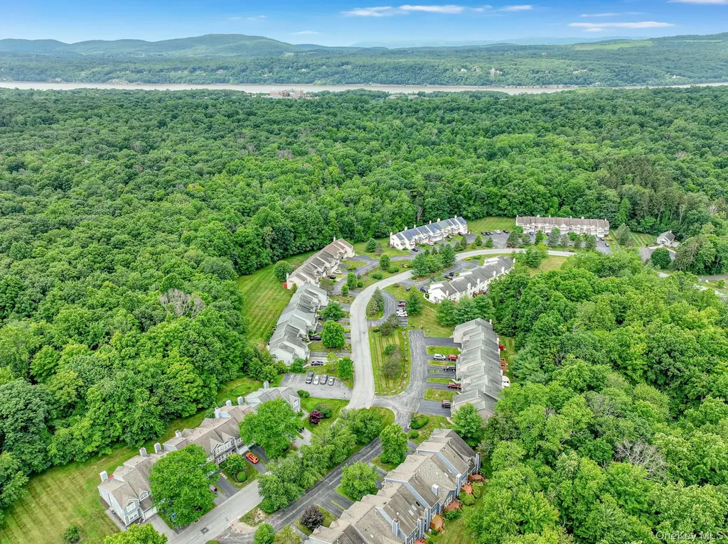 125 Pinebrook Drive Hyde Park NY 12538