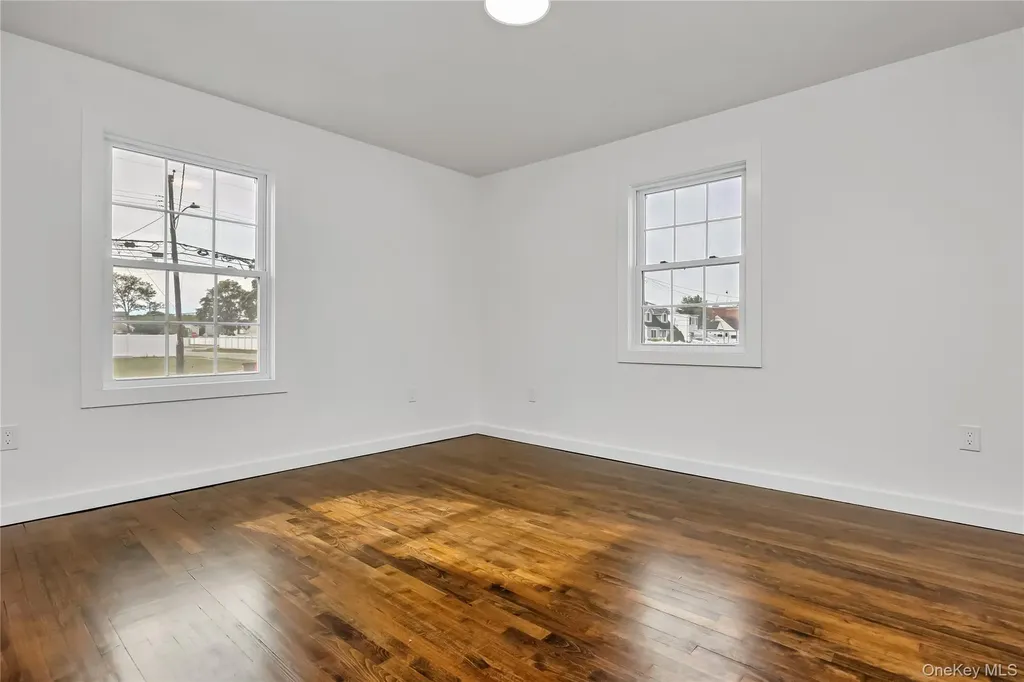 547 17th Street West Babylon NY 11704