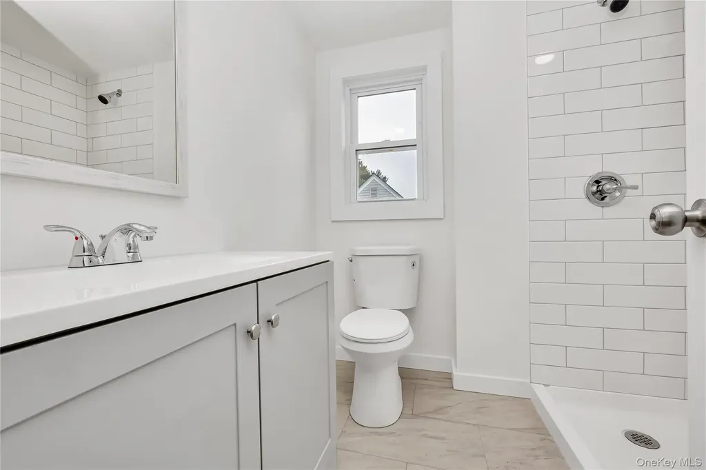 547 17th Street West Babylon NY 11704