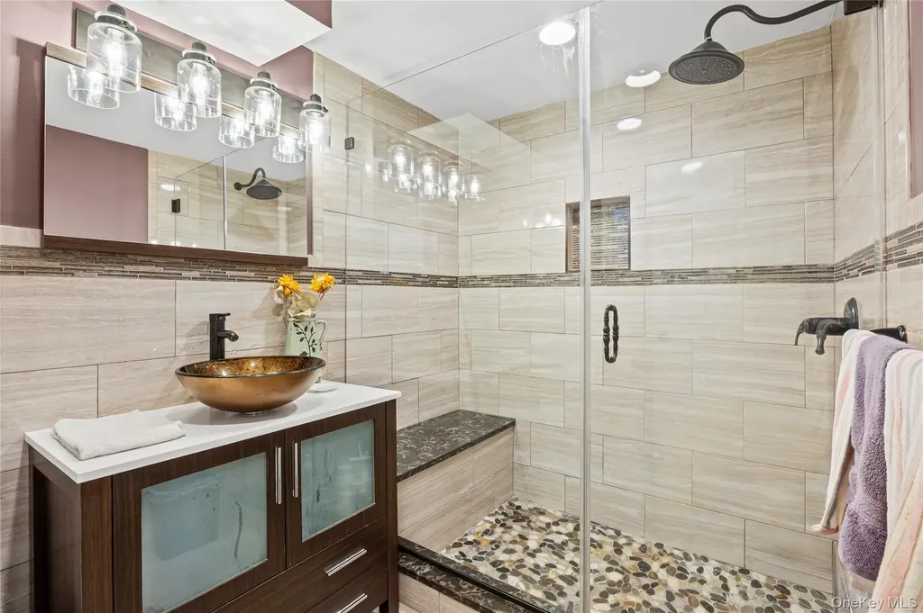 2495 Navy Place Bellmore NY 11710