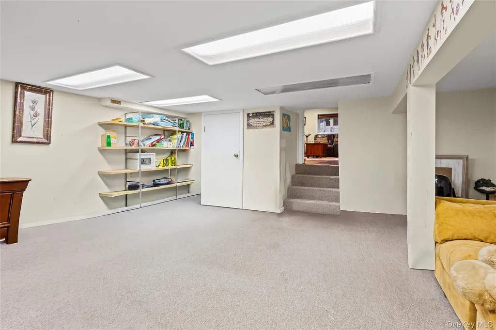 2495 Navy Place Bellmore NY 11710