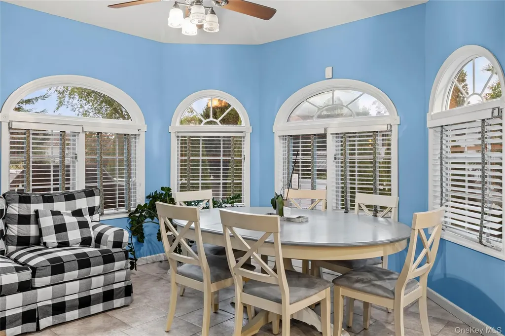 2495 Navy Place Bellmore NY 11710