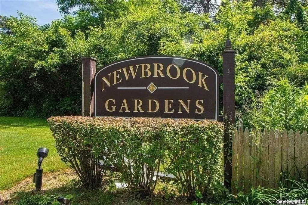 175 Newbrook Lane Bay Shore NY 11706