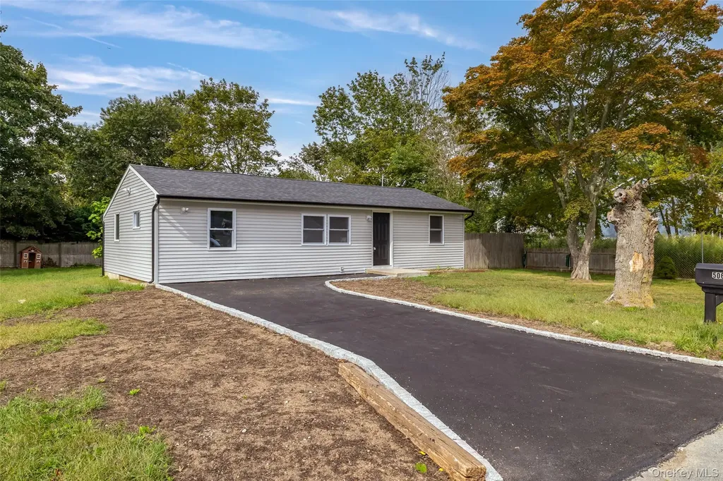 506 Scherger Avenue East Patchogue NY 11772