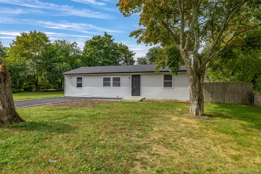 506 Scherger Avenue East Patchogue NY 11772