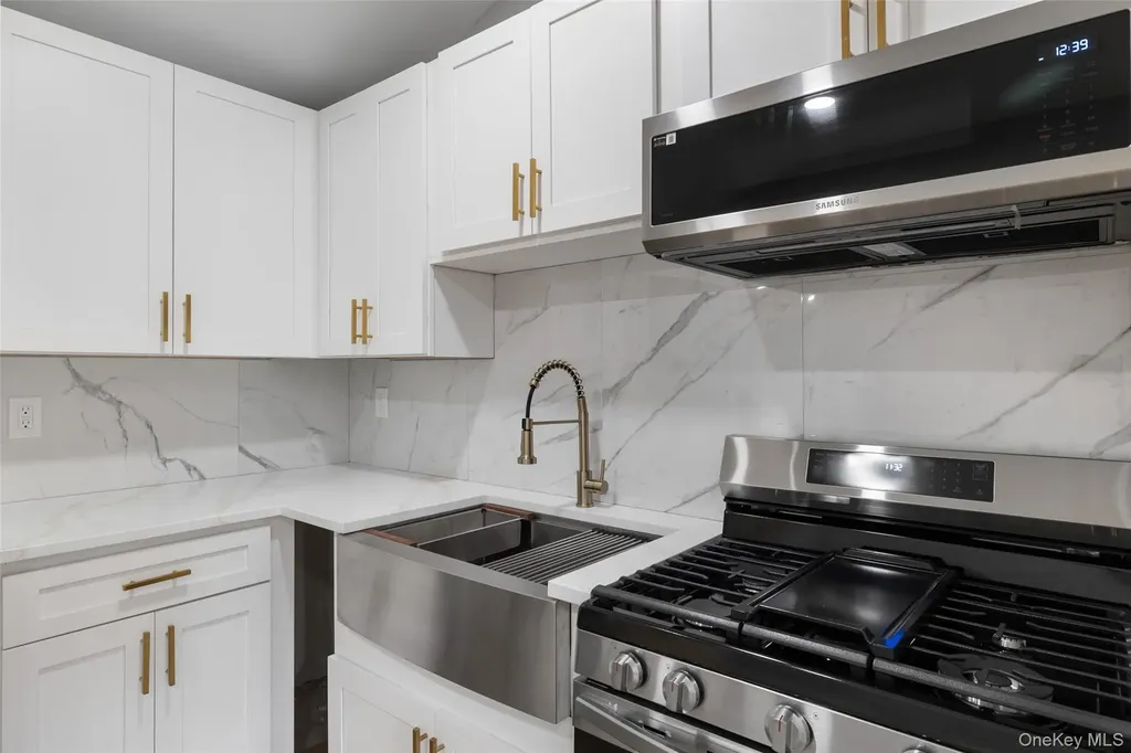 506 Scherger Avenue East Patchogue NY 11772