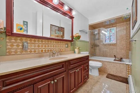 74 Lyndon Road Fishkill NY 12524