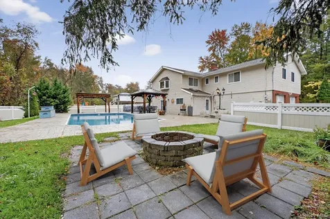 74 Lyndon Road Fishkill NY 12524