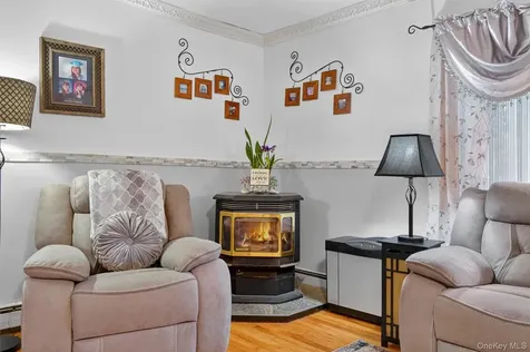 74 Lyndon Road Fishkill NY 12524