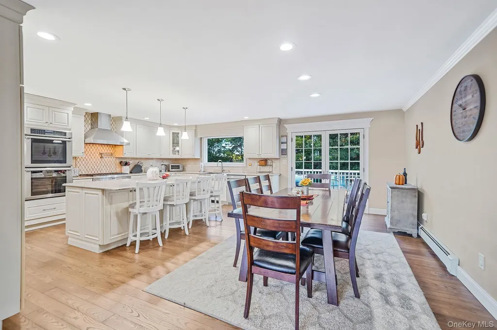 5 Hermart Lane Ronkonkoma NY 11779