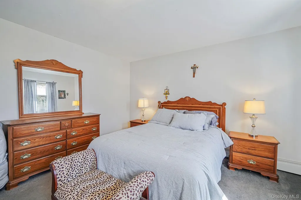 5 Hermart Lane Ronkonkoma NY 11779