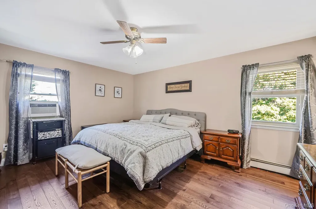 5 Hermart Lane Ronkonkoma NY 11779
