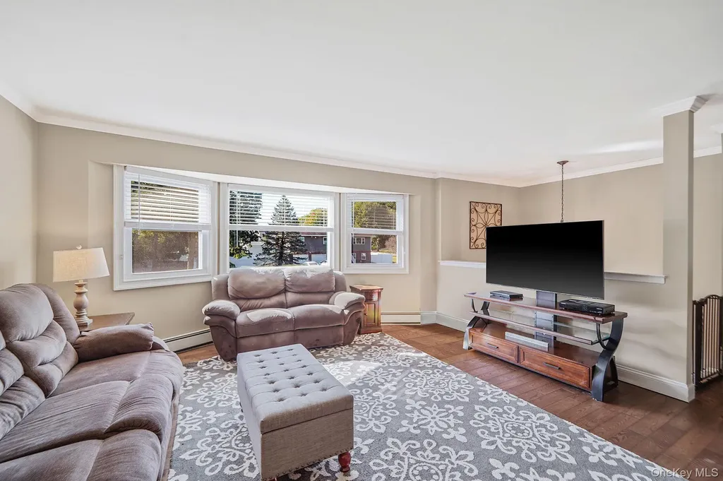 5 Hermart Lane Ronkonkoma NY 11779