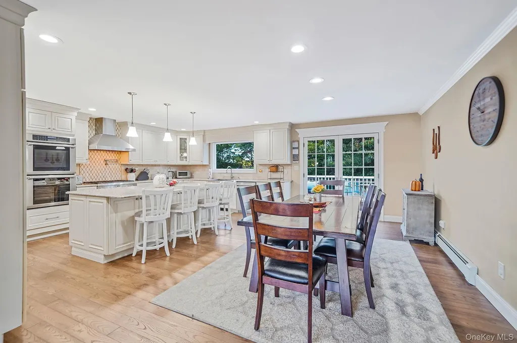 5 Hermart Lane Ronkonkoma NY 11779