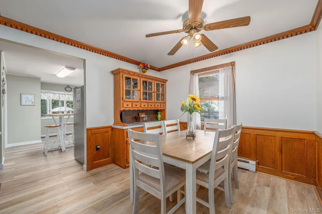 920 Bray Avenue Laurel NY 11948