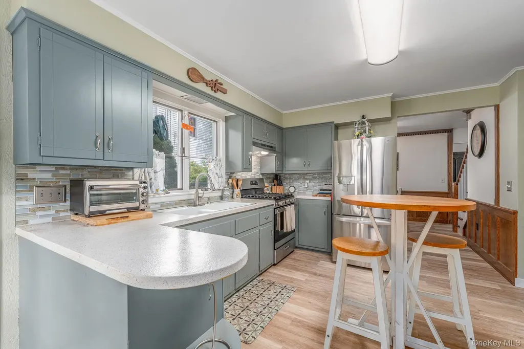 920 Bray Avenue Laurel NY 11948