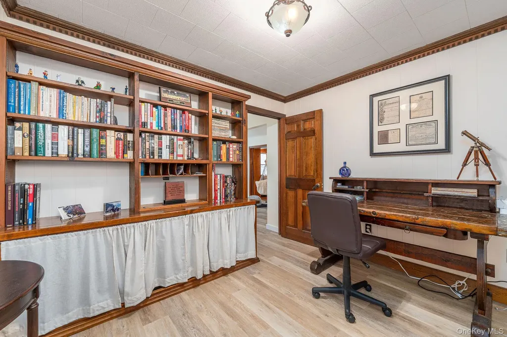 920 Bray Avenue Laurel NY 11948