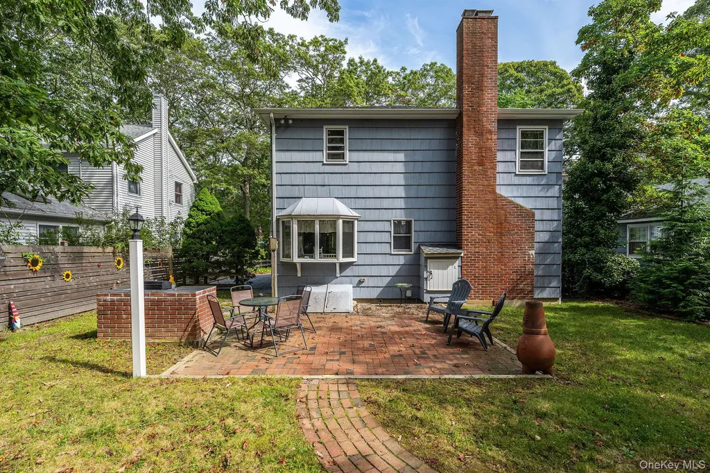920 Bray Avenue Laurel NY 11948