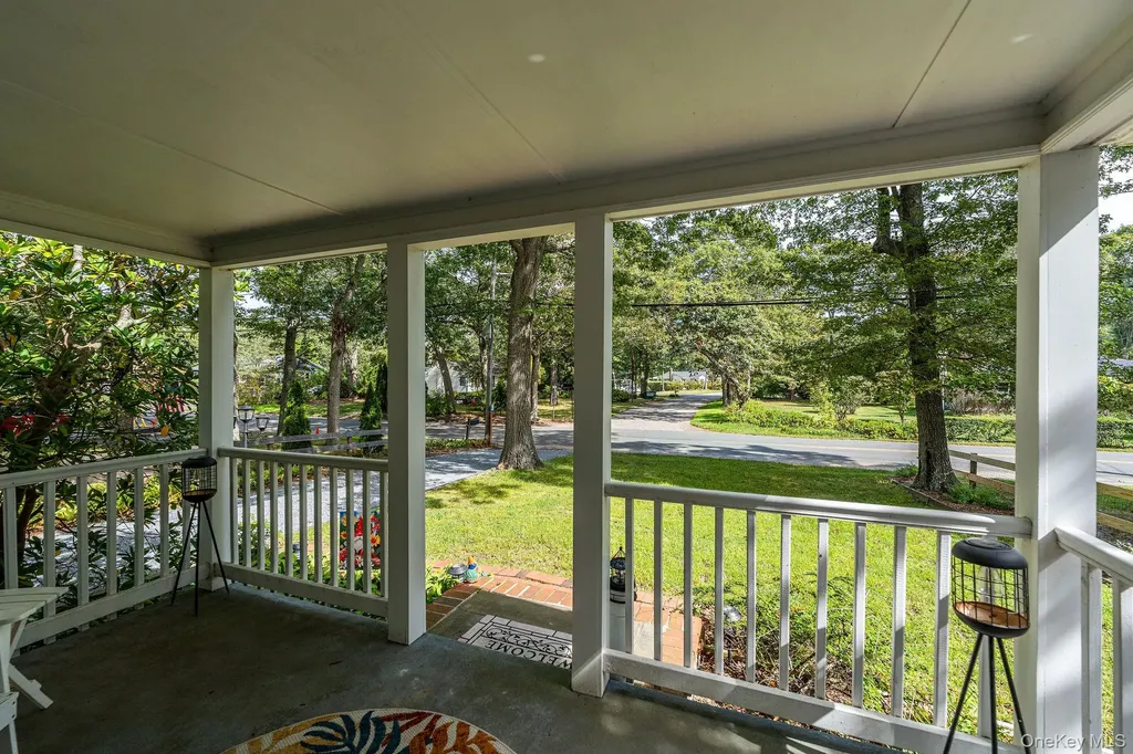 920 Bray Avenue Laurel NY 11948