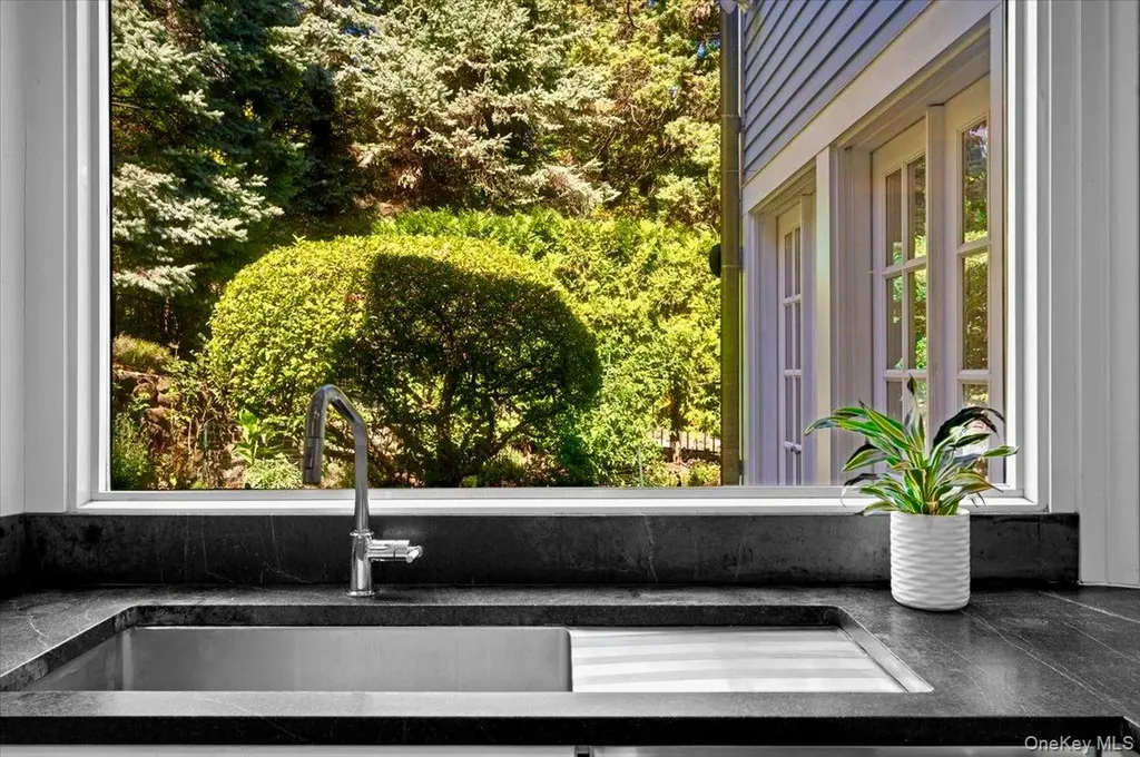 245 River Road Nyack NY 10960