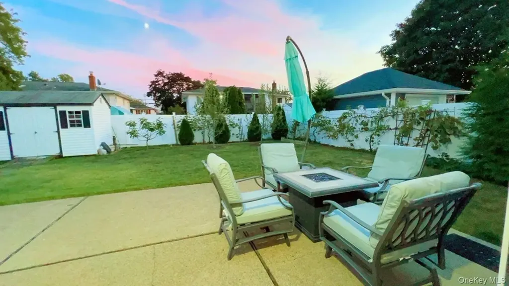 12 Terrace View Road Farmingdale NY 11735