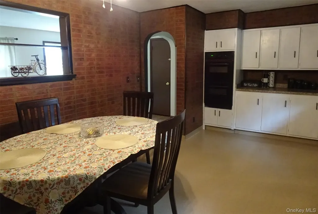 28 Overlook Drive Middlehope NY 12550