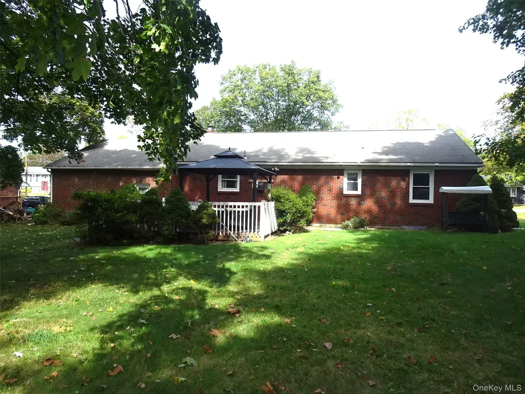 28 Overlook Drive Middlehope NY 12550