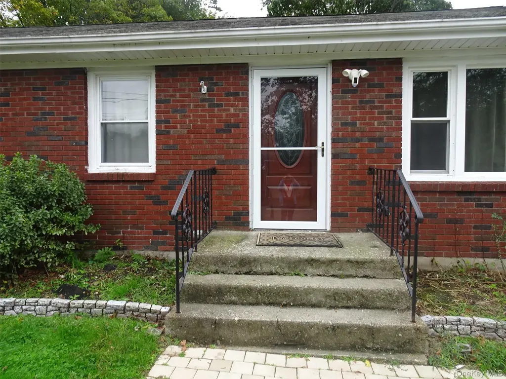 28 Overlook Drive Middlehope NY 12550