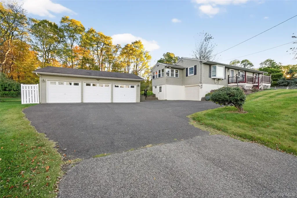 458 Mount Airy Road New Windsor NY 12553