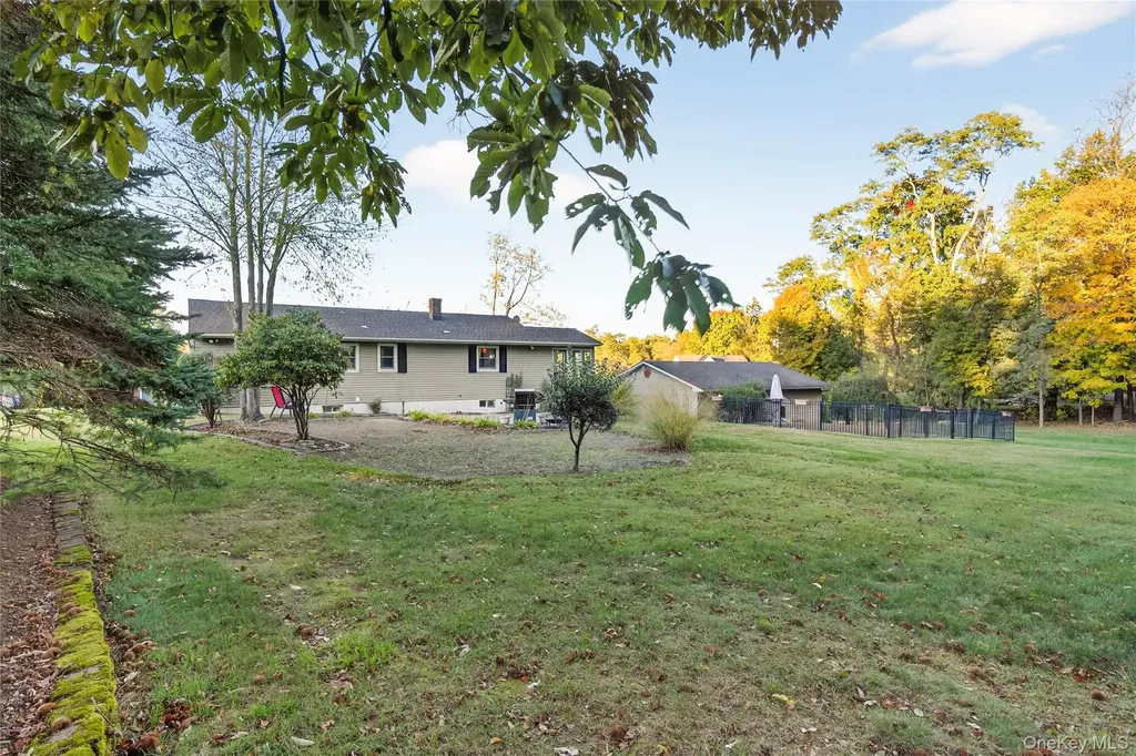 458 Mount Airy Road New Windsor NY 12553