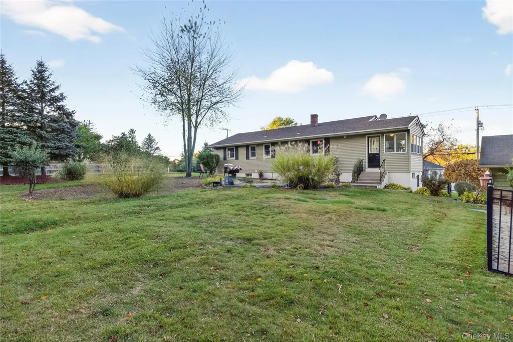 458 Mount Airy Road New Windsor NY 12553