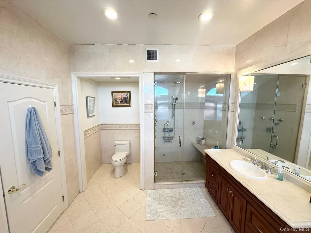 353 W Broadway Long Beach NY 11561