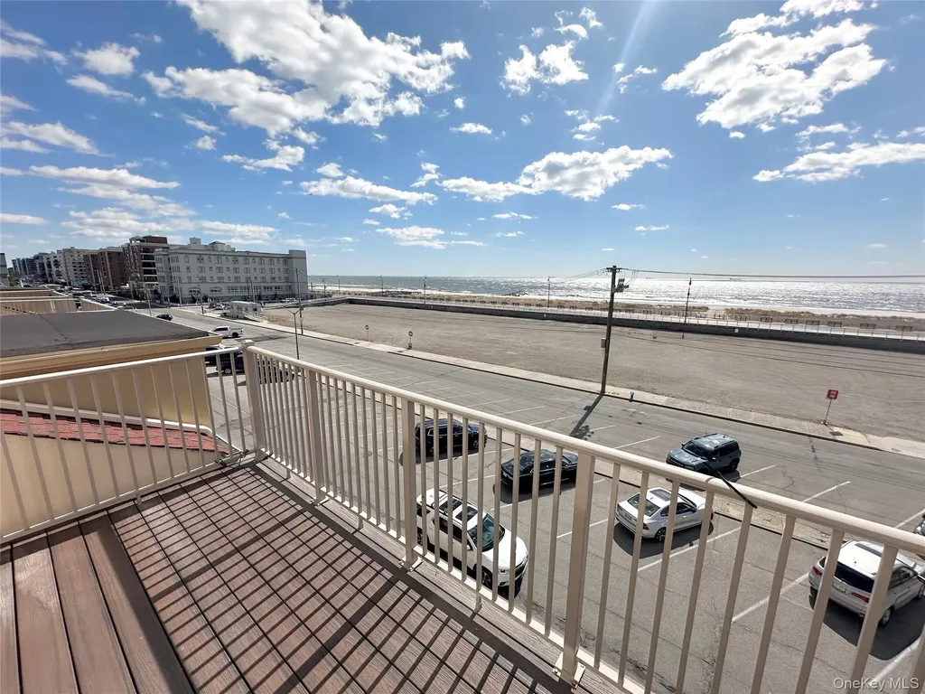 353 W Broadway Long Beach NY 11561