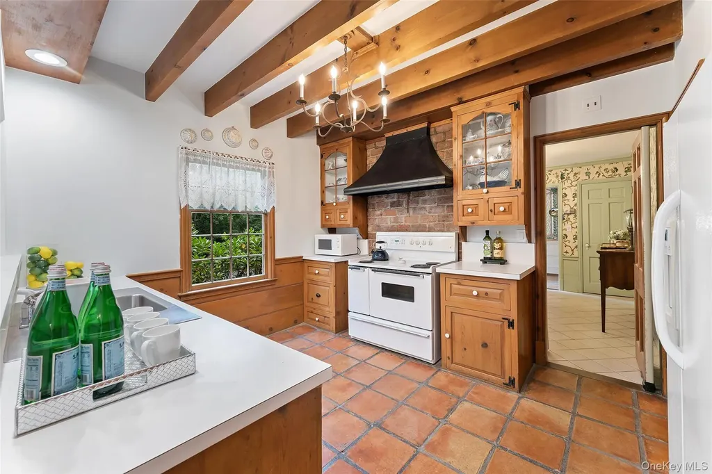 126 Penn Road Scarsdale NY 10583