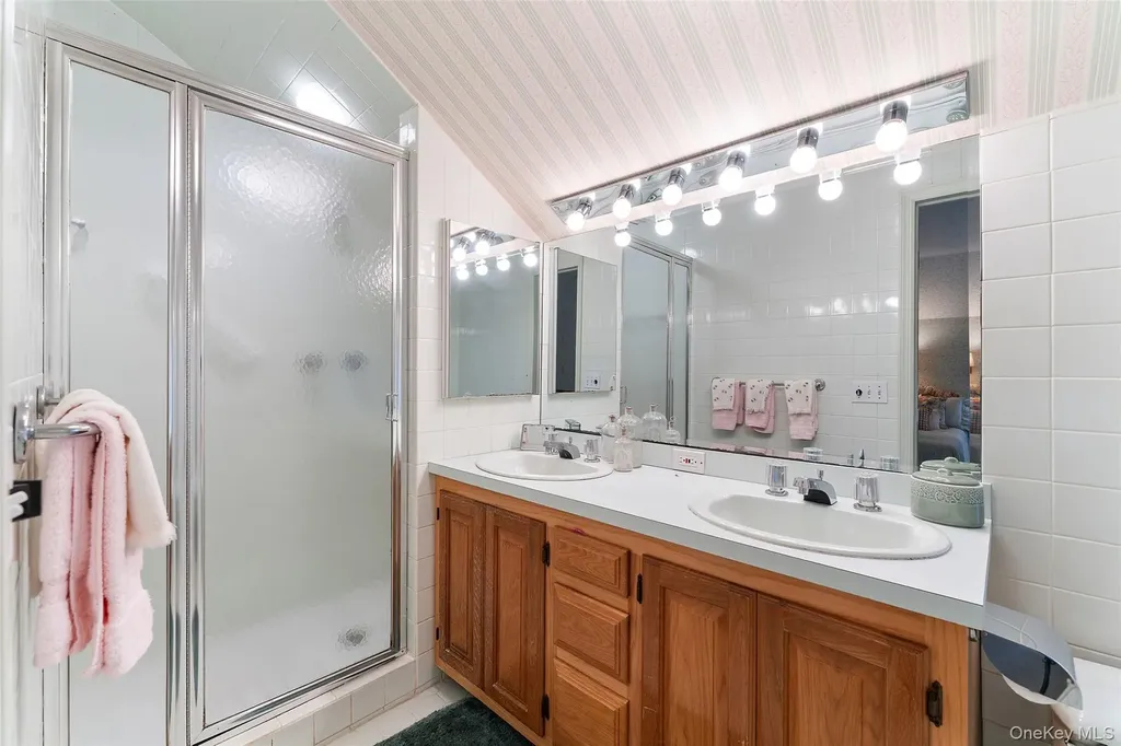 126 Penn Road Scarsdale NY 10583