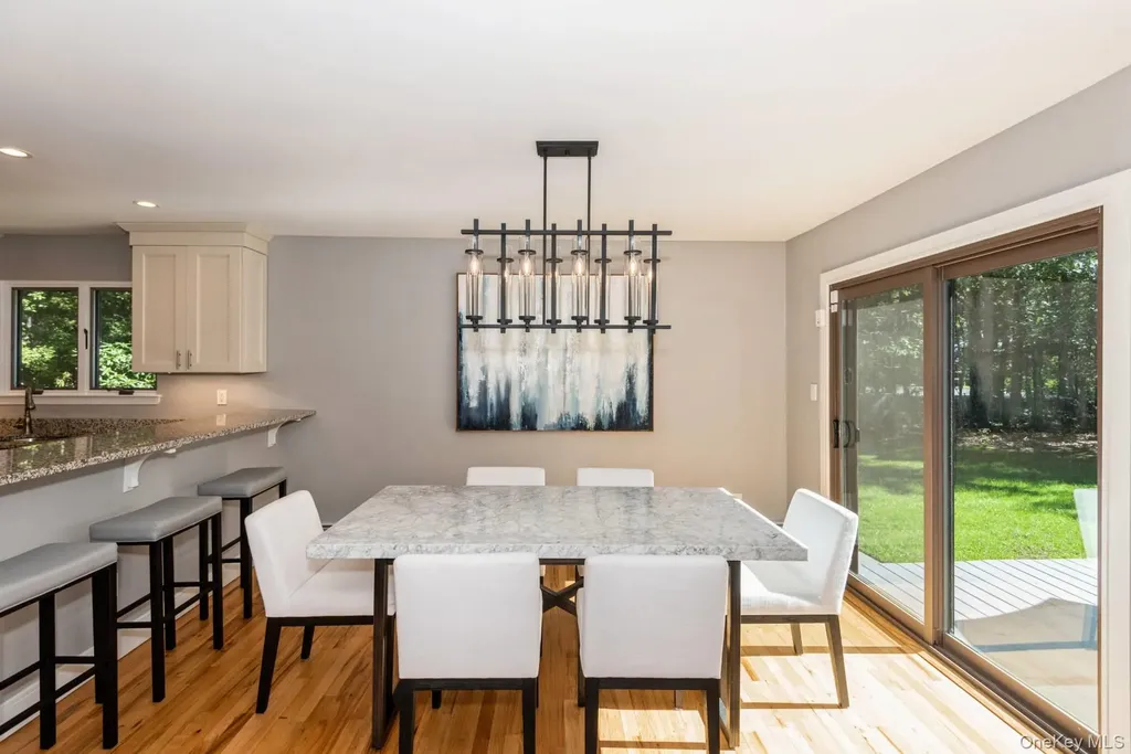 1 Deer Path Quogue NY 11959