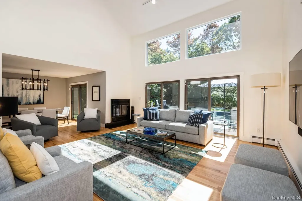 1 Deer Path Quogue NY 11959