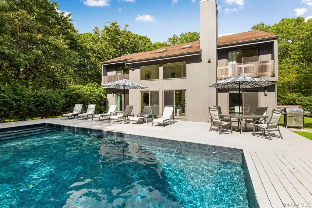 1 Deer Path Quogue NY 11959