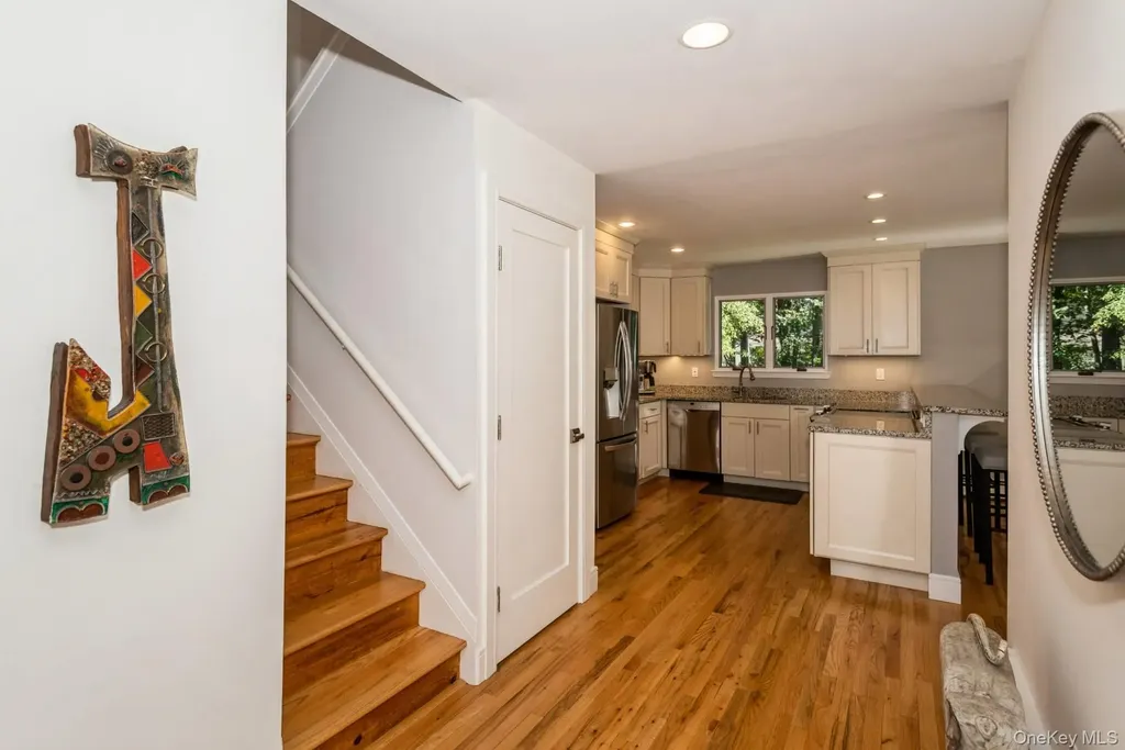 1 Deer Path Quogue NY 11959