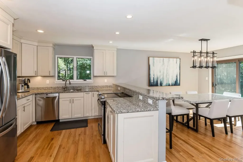 1 Deer Path Quogue NY 11959