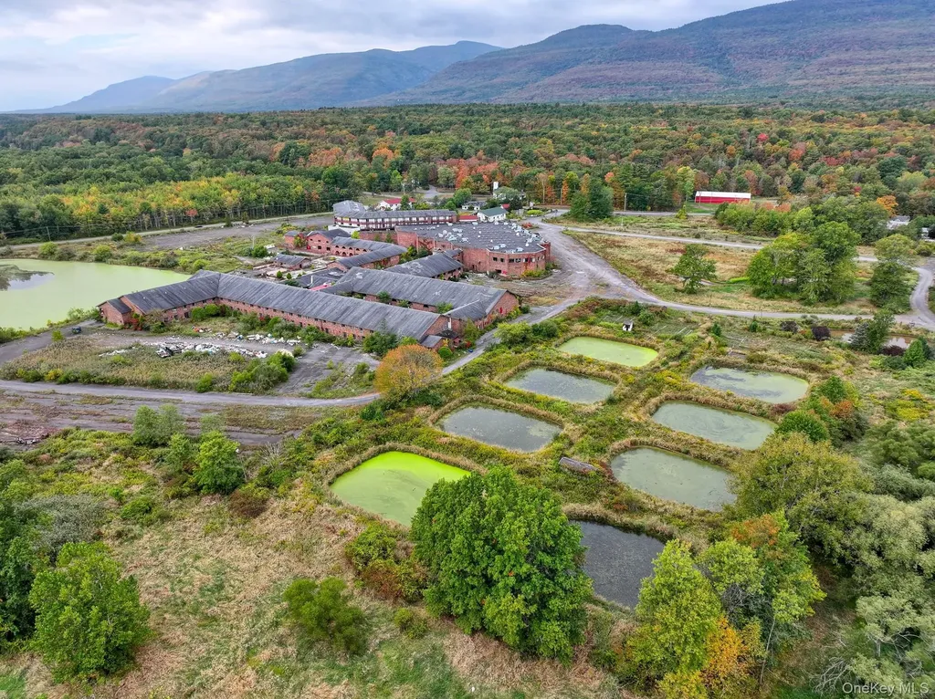 4858 Route 32 Catskill NY 12414