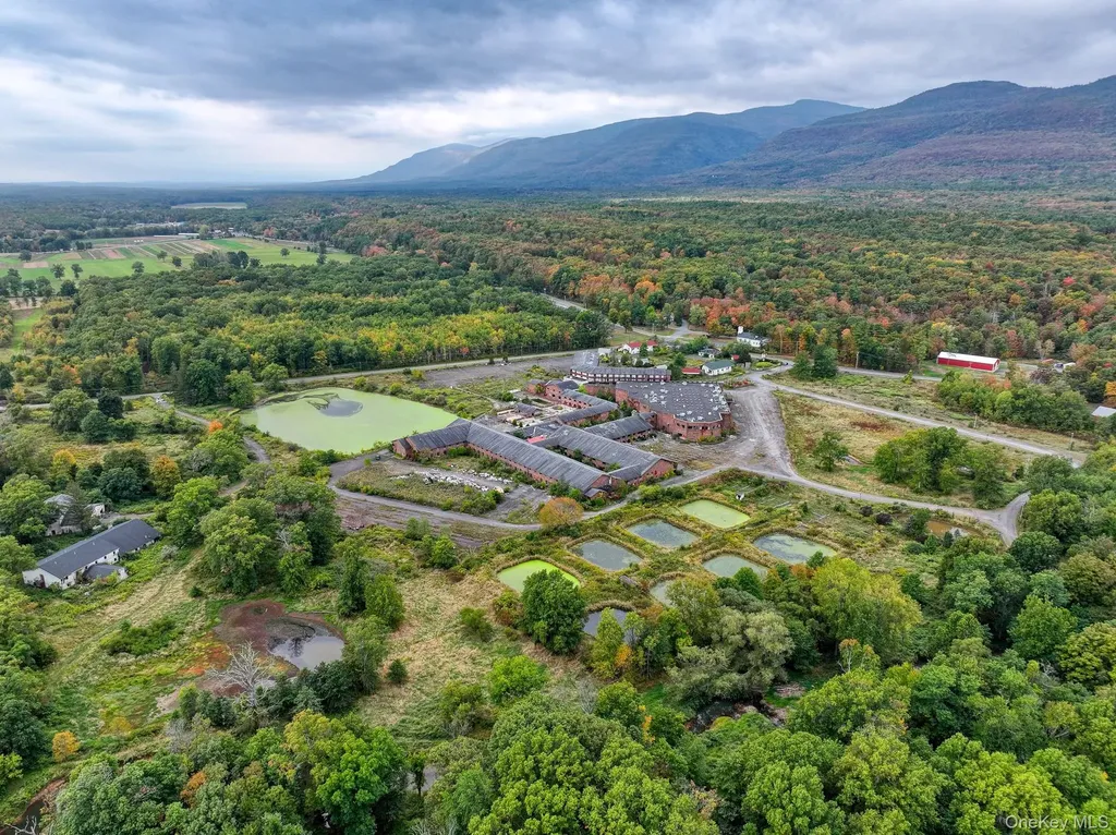 4858 Route 32 Catskill NY 12414