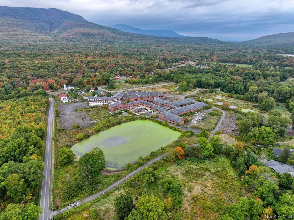 4858 Route 32 Catskill NY 12414