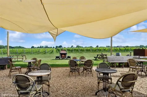 5195 Old North Road Southold NY 11971