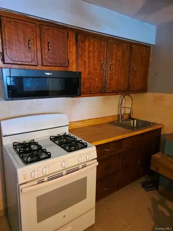 9505 Schenck Street Brooklyn NY 11236