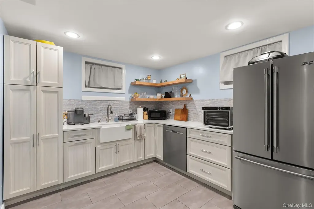 19 Blue Spruce Lane Commack NY 11725