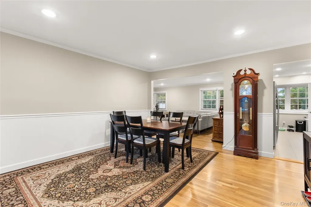 19 Blue Spruce Lane Commack NY 11725