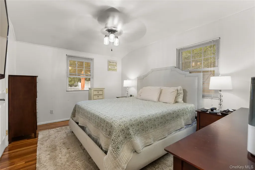 19 Blue Spruce Lane Commack NY 11725