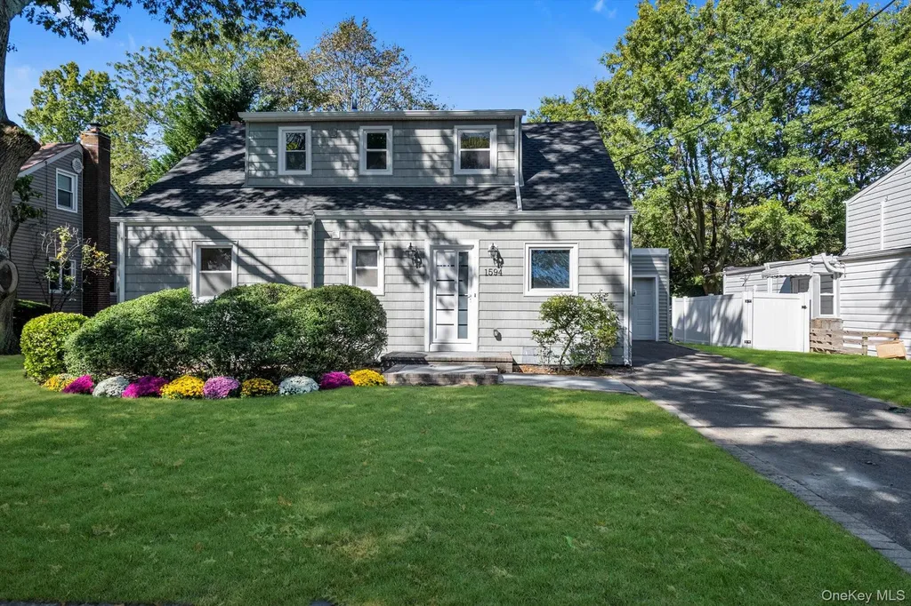 1594 Union Avenue Hewlett NY 11557