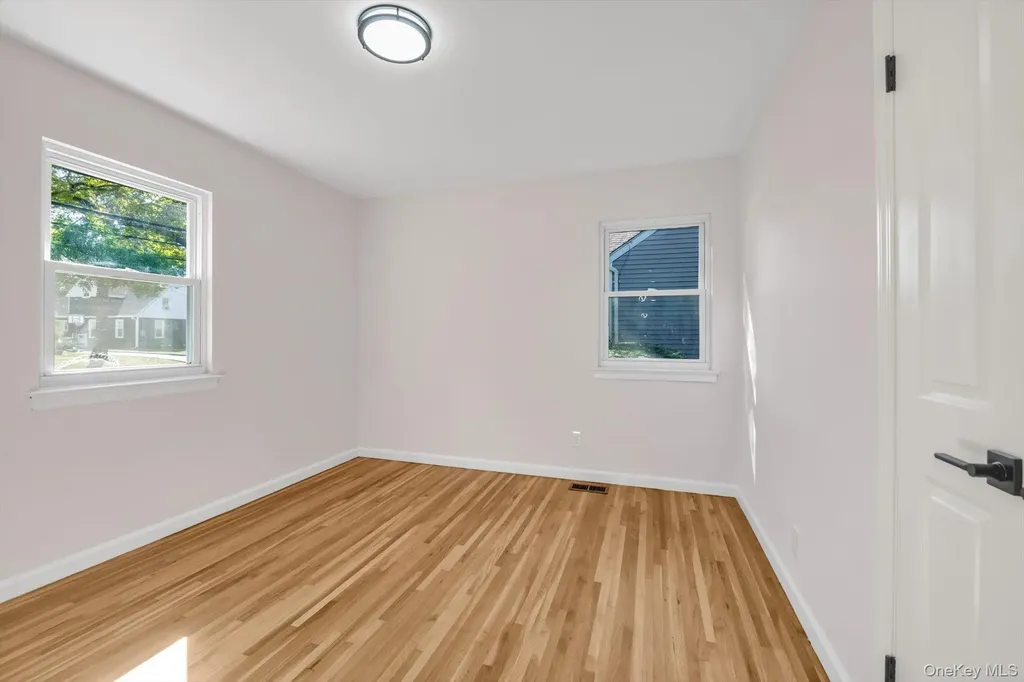 1594 Union Avenue Hewlett NY 11557